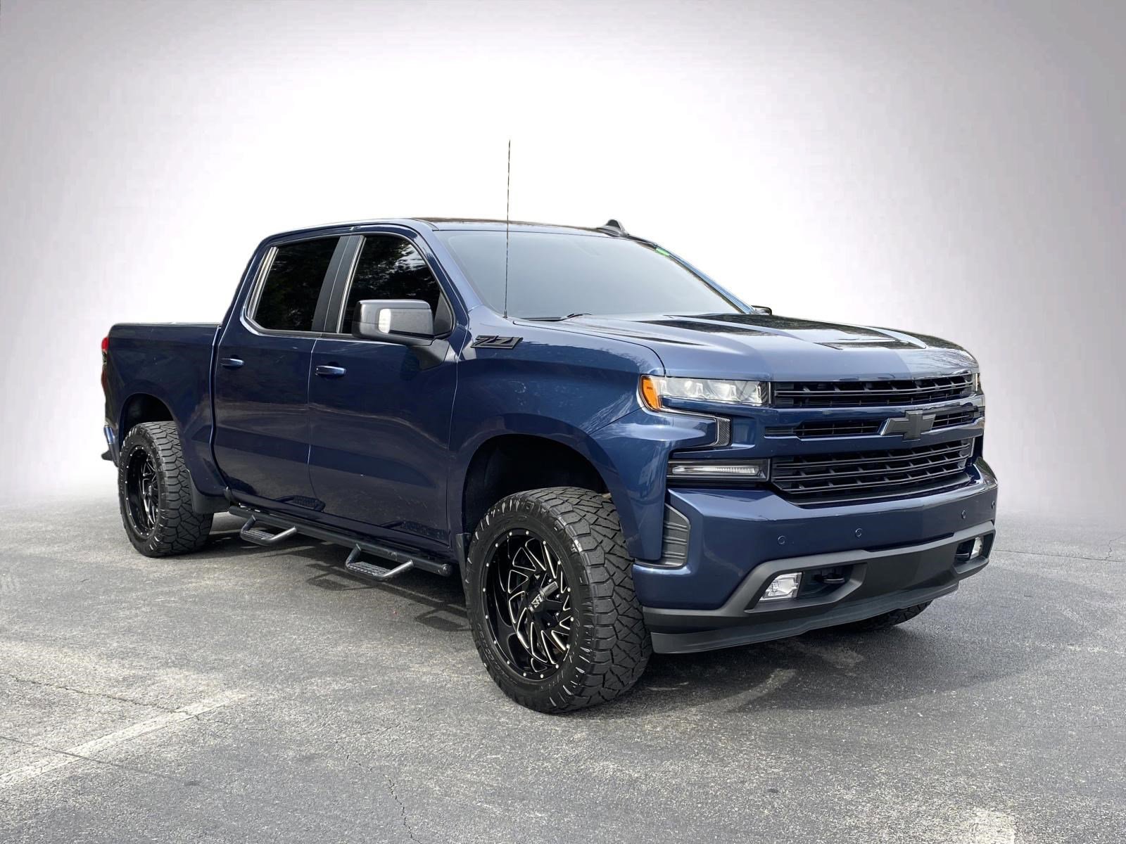Used 2020 Chevrolet Silverado 1500 RST image 2