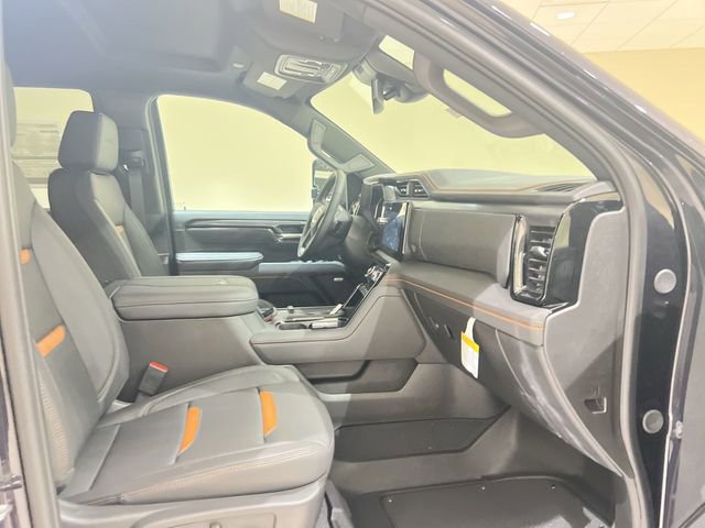 Used 2025 GMC Sierra 2500 AT4 image 27
