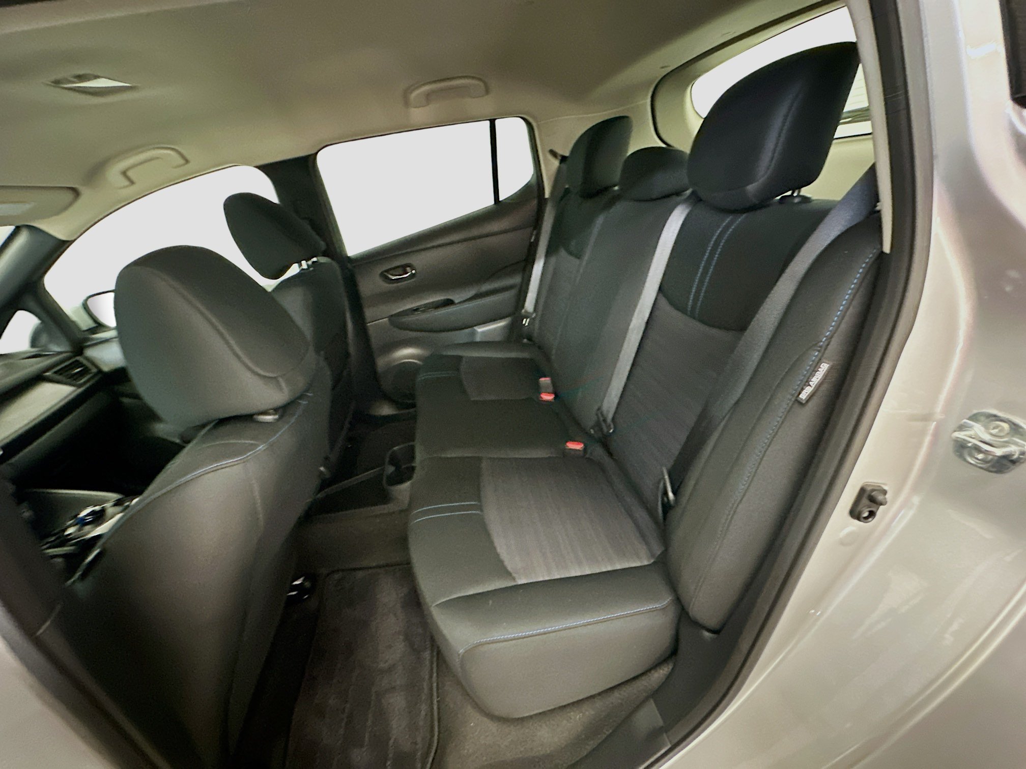 Used 2025 Nissan Leaf SV Plus FWD image 29