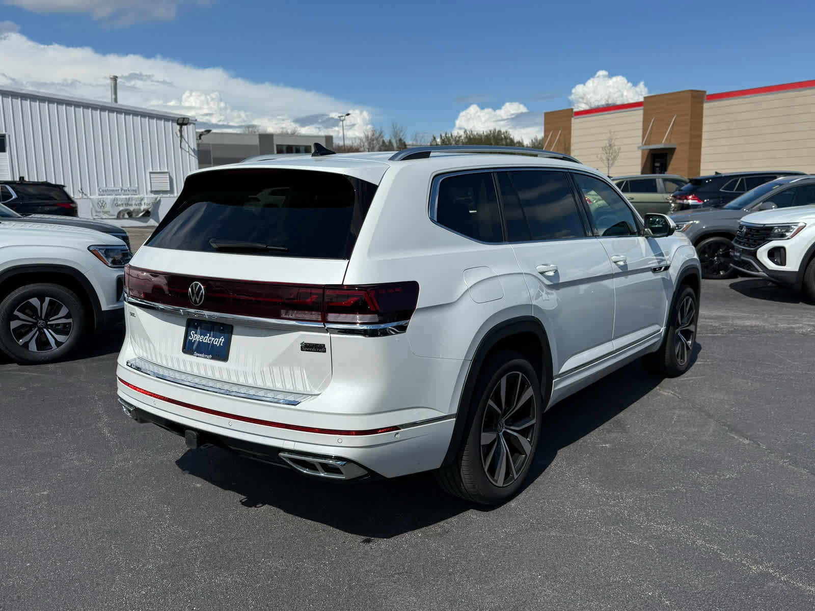 Used 2026 Volkswagen Atlas SEL Premium R-Line AWD/4WD image 7