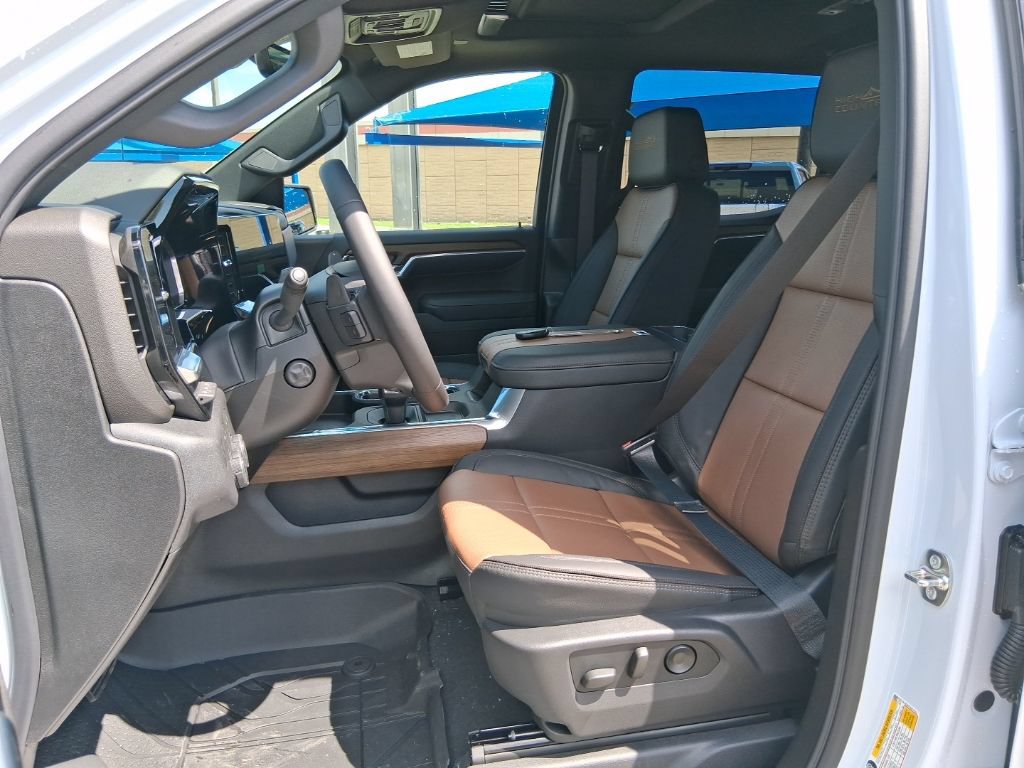 New 2026 Chevrolet Silverado 1500 High Country AWD/4WD image 18