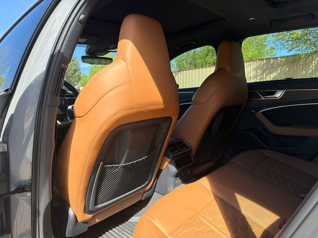 Used 2022 Audi RS 6 AWD/4WD image 24