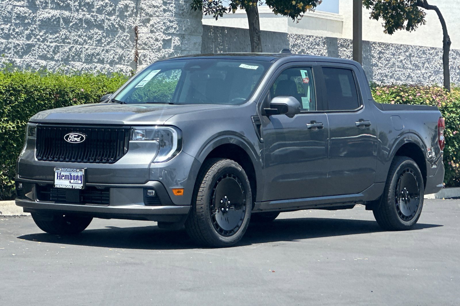 New 2025 Ford Maverick Lobo image 8