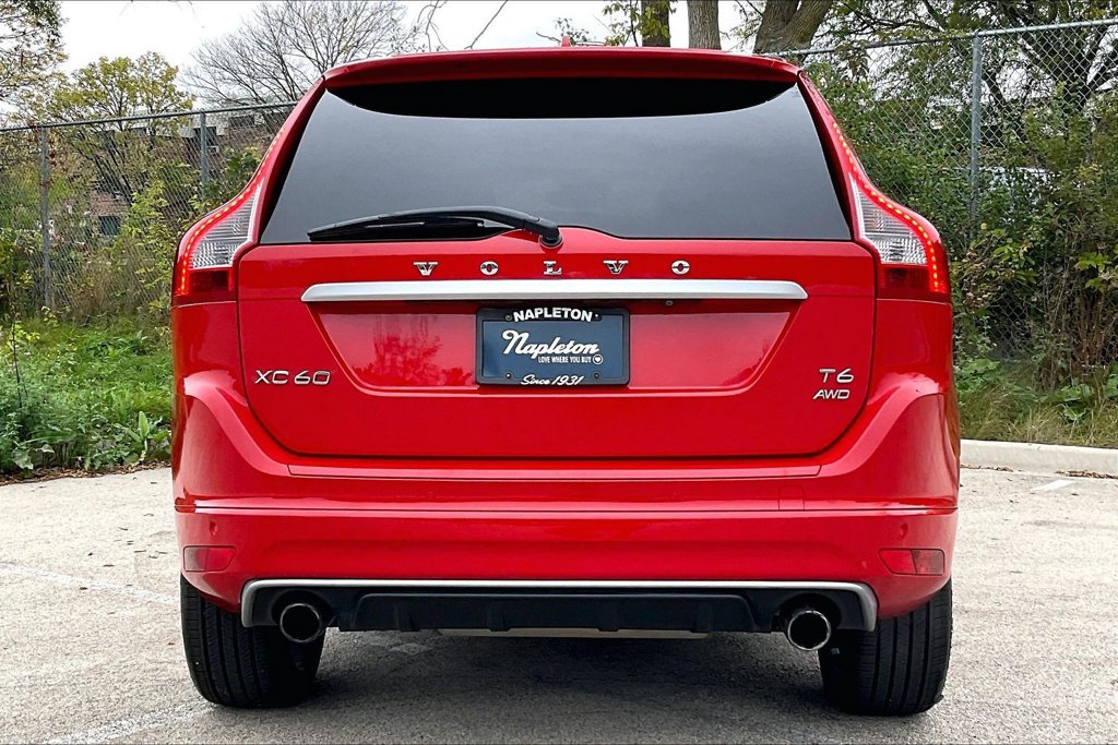 Used 2015 Volvo XC60 T6 R-Design AWD/4WD image 4