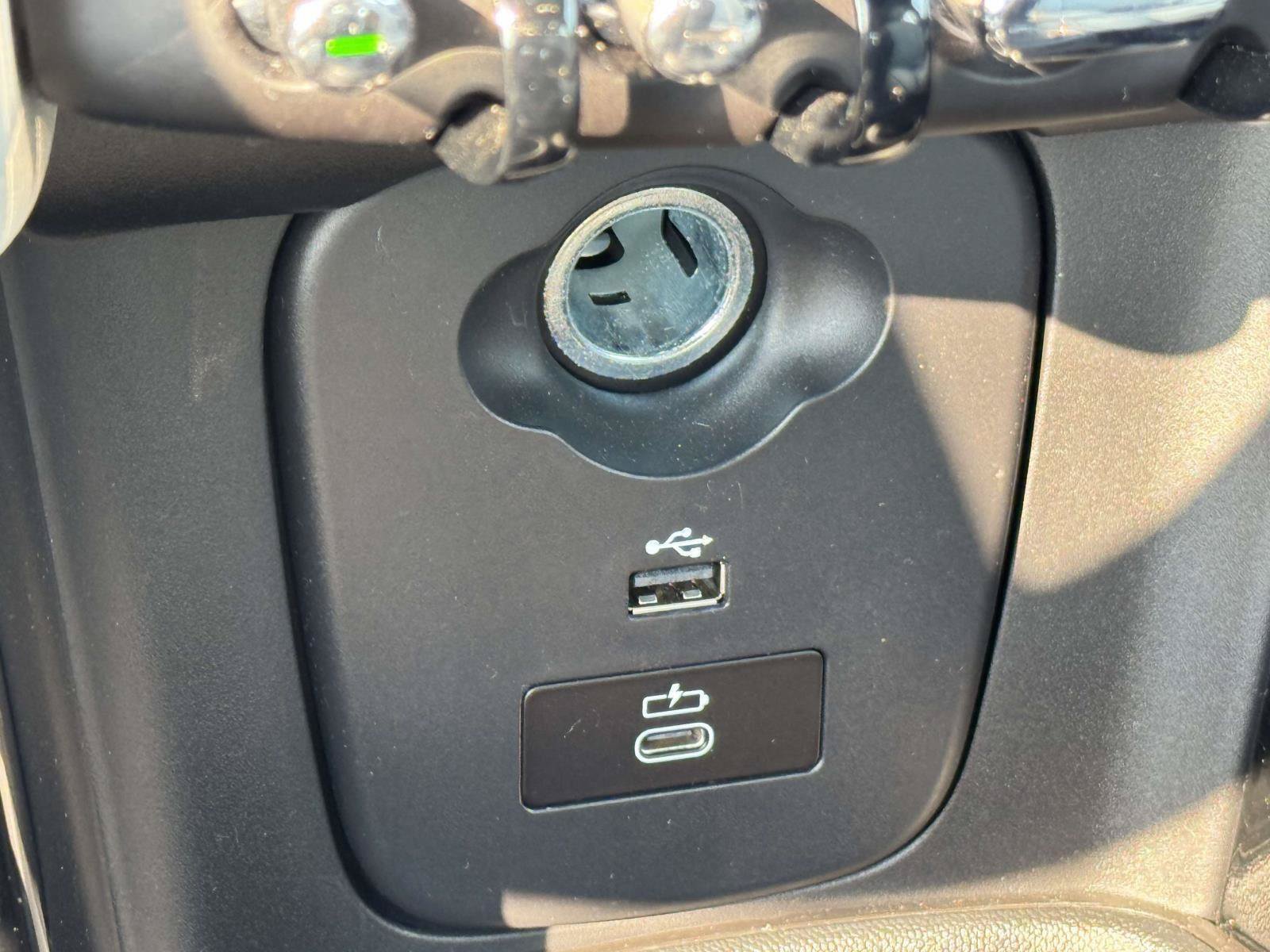 Used 2023 MINI Cooper S FWD image 7