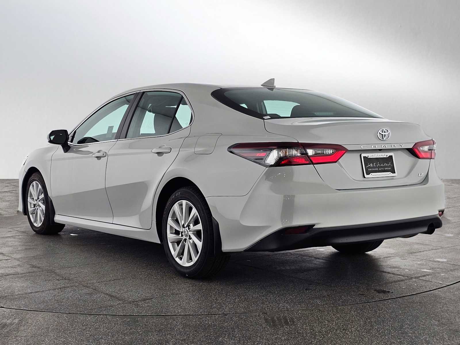 Used 2024 Toyota Camry LE image 5
