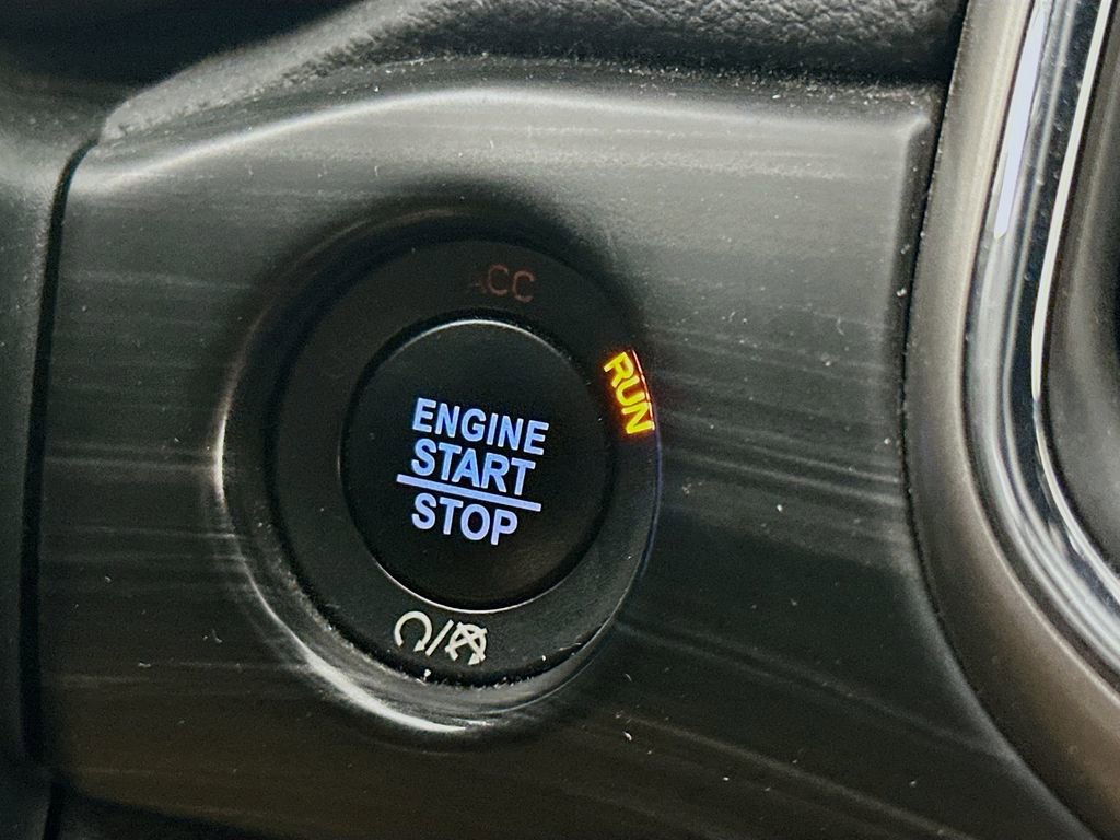 Certified 2021 Jeep Grand Cherokee Laredo image 19