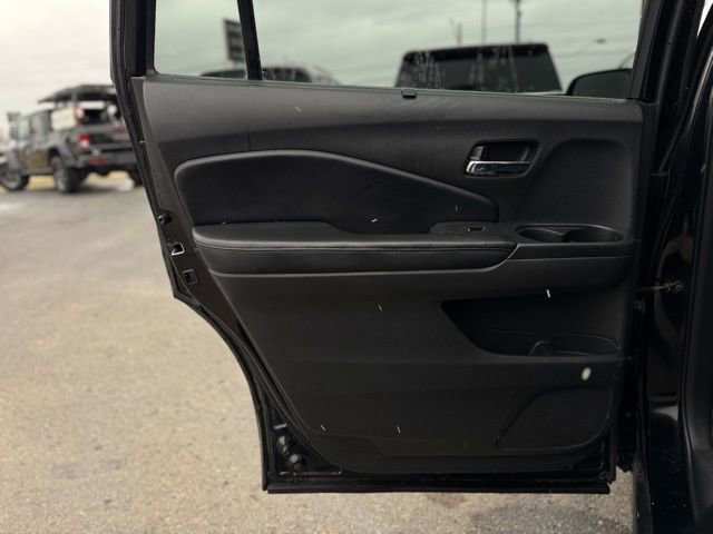 Used 2016 Honda Pilot Elite image 17