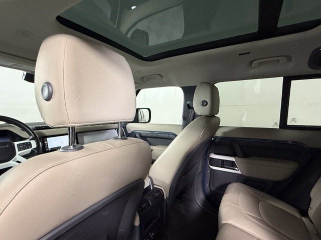 Used 2024 Land Rover Defender 110 S AWD/4WD image 20