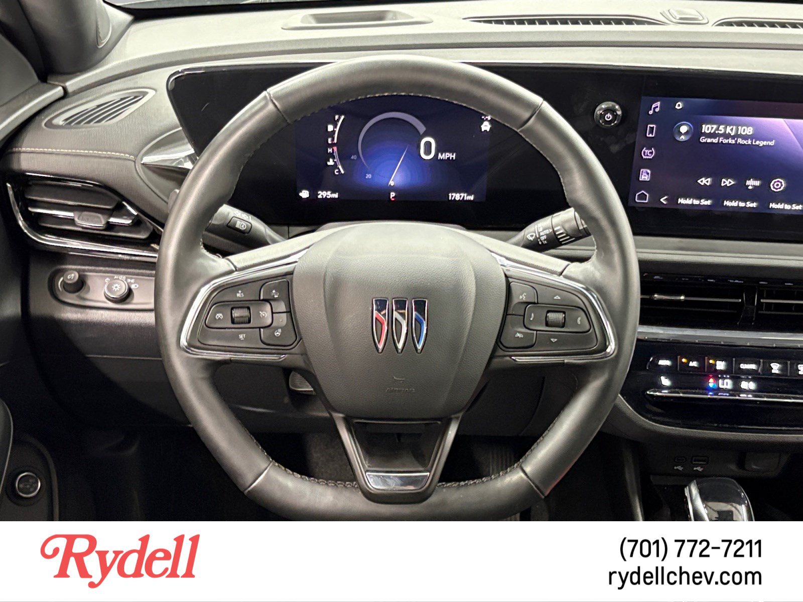 Used 2025 Buick Envista Avenir FWD image 13