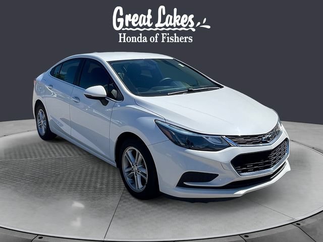 Used 2018 Chevrolet Cruze LT w/ Convenience Package FWD image 7