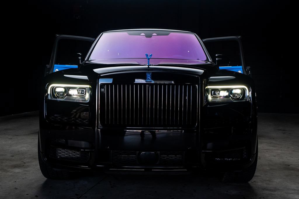 Used 2022 Rolls-Royce Cullinan w/ Cullinan Package AWD/4WD image 3