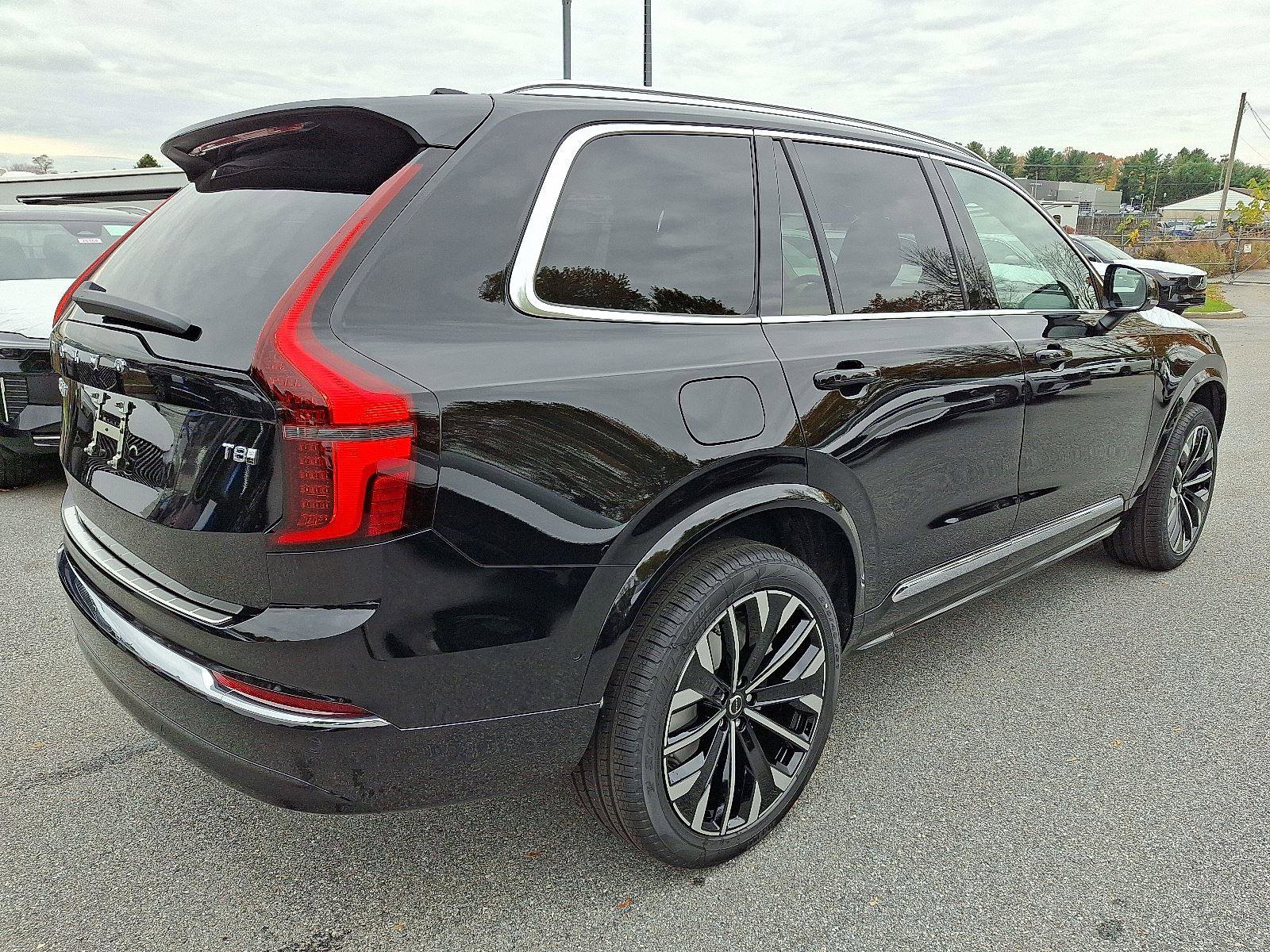 New 2026 Volvo XC90 T8 Ultra w/ Protection Package Premier image 4