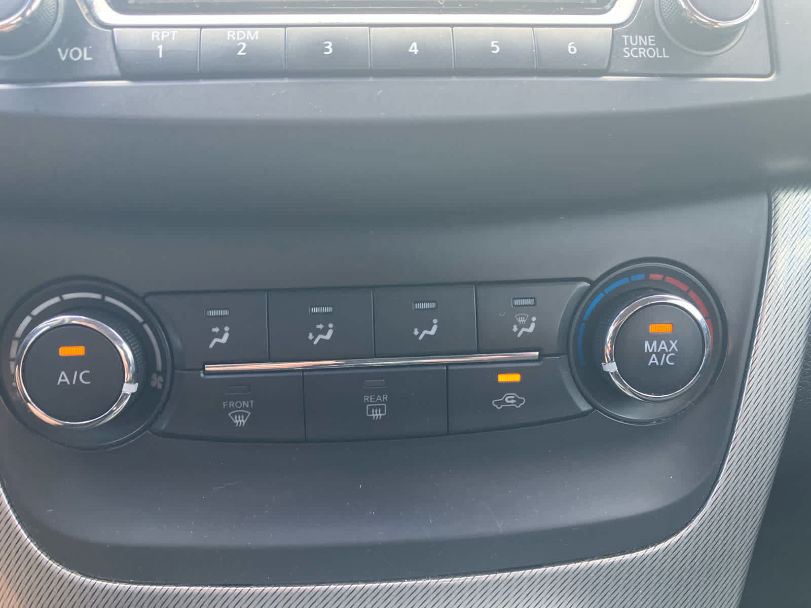 Used 2015 Nissan Sentra SR FWD image 21