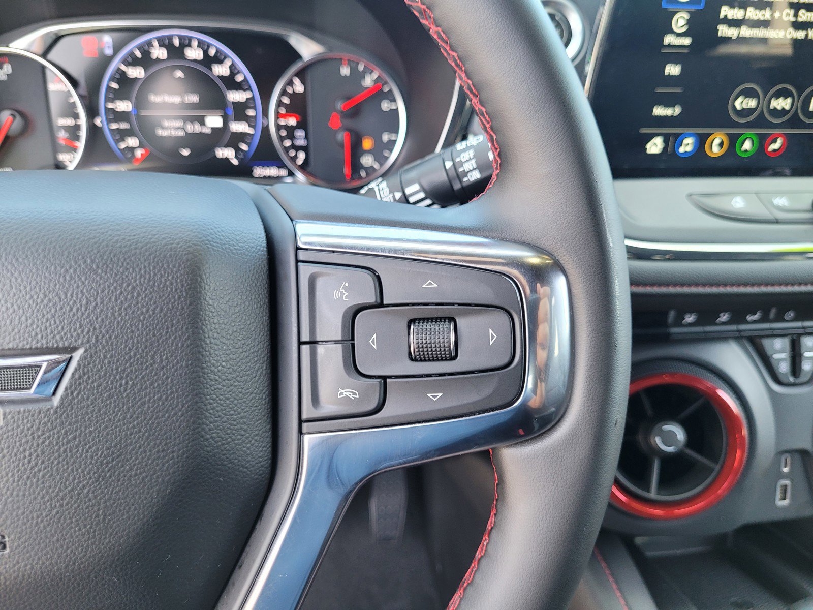 Used 2023 Chevrolet Blazer RS w/ Enhanced Convenience Package FWD image 23