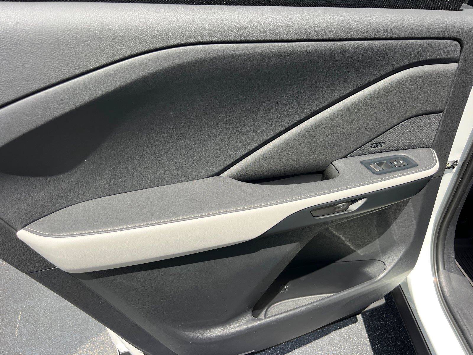 New 2026 Lexus TX 500h AWD image 15