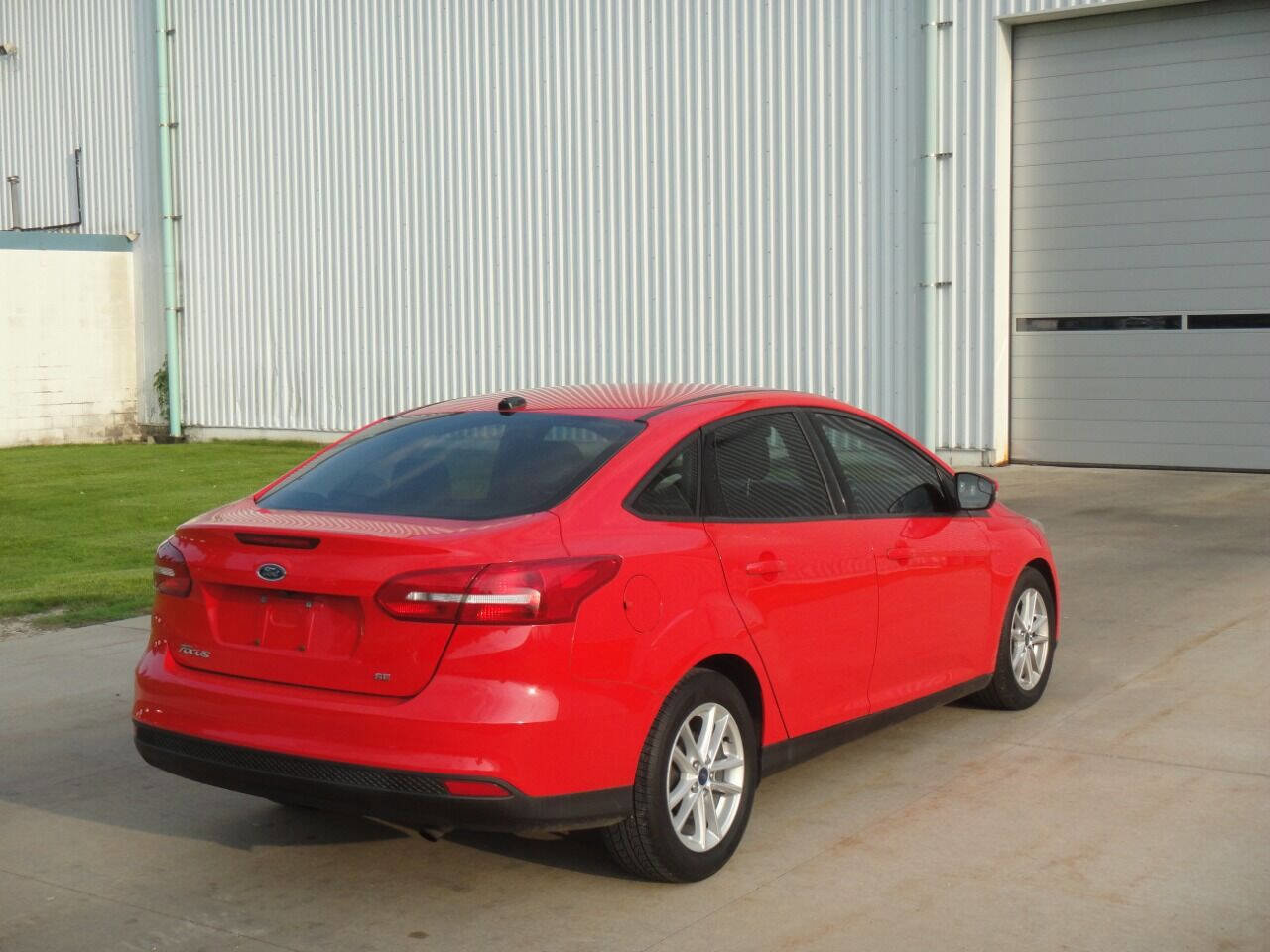 Used 2017 Ford Focus SE image 5