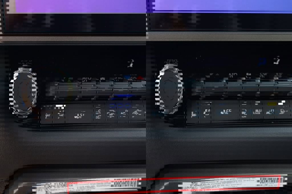 New 2026 Toyota Tundra Platinum image 7