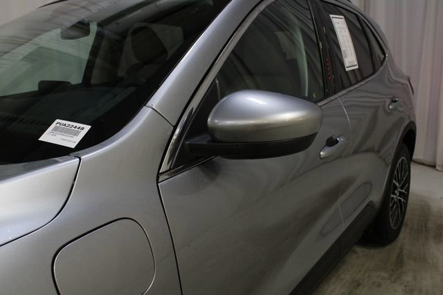Used 2022 Ford Escape Titanium image 34