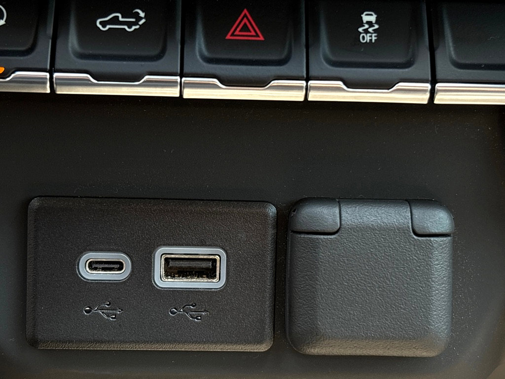 New 2024 Chevrolet Silverado 1500 Custom AWD/4WD image 27