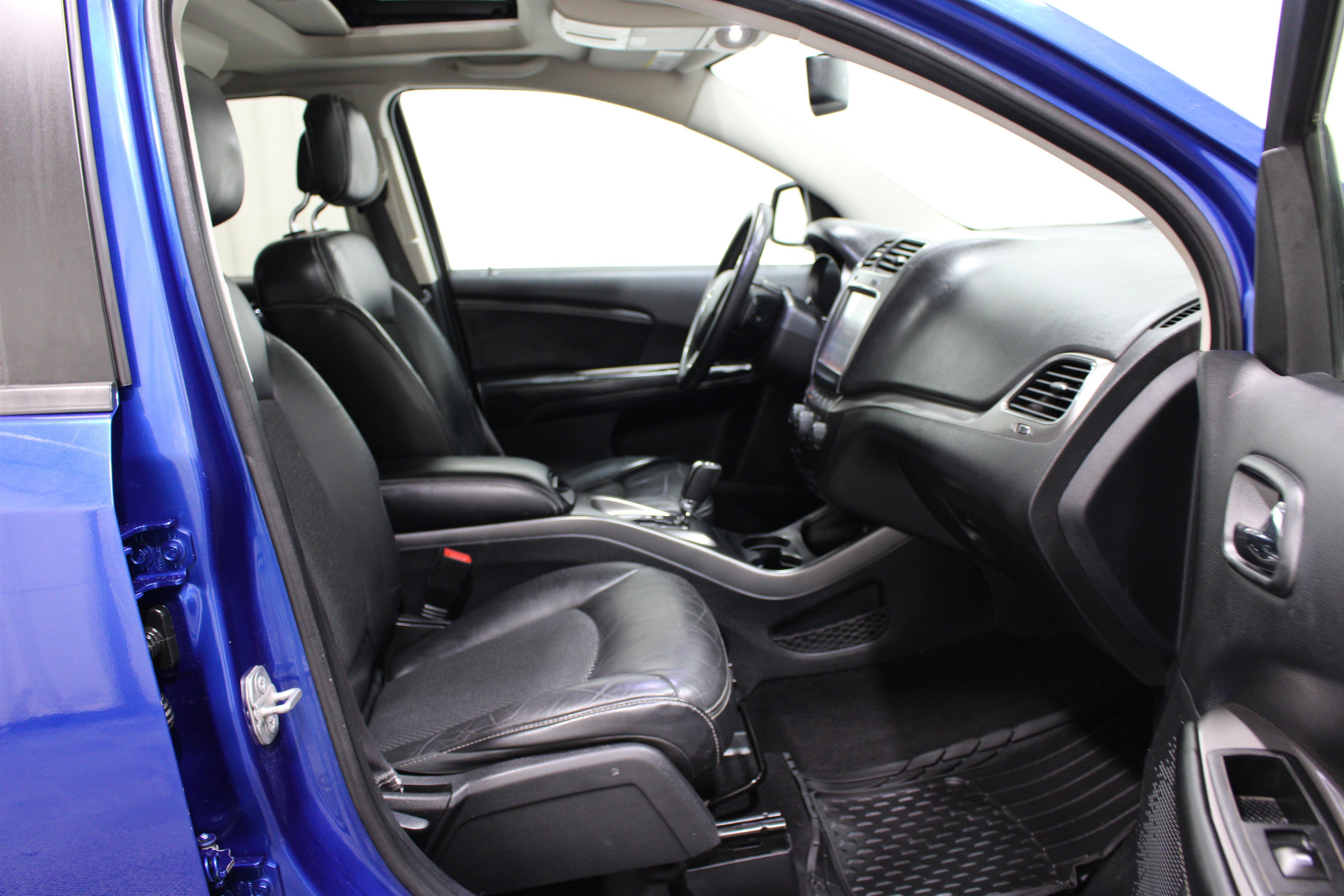 Used 2015 Dodge Journey Crossroad w/ Flexible Seating Group AWD/4WD image 23