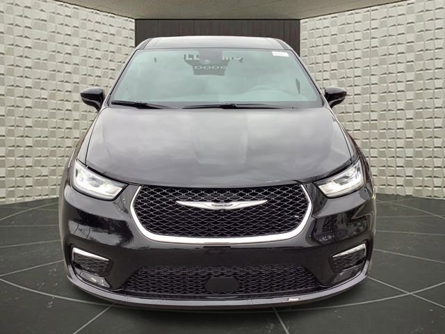 New 2026 Chrysler Pacifica Select image 3