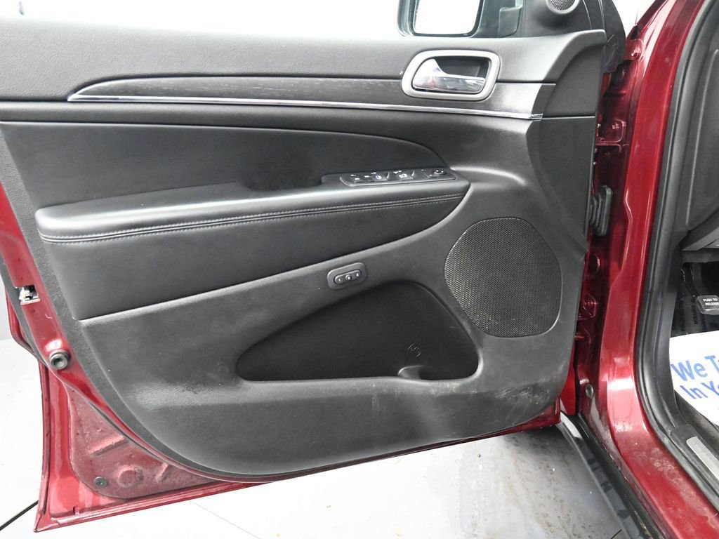 Used 2018 Jeep Grand Cherokee Limited w/ Trailer Tow Group IV image 29