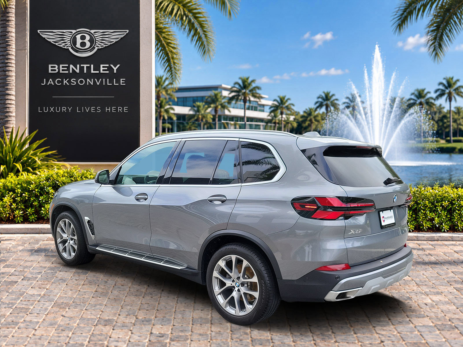 Used 2025 BMW X5 xDrive40i AWD/4WD image 2
