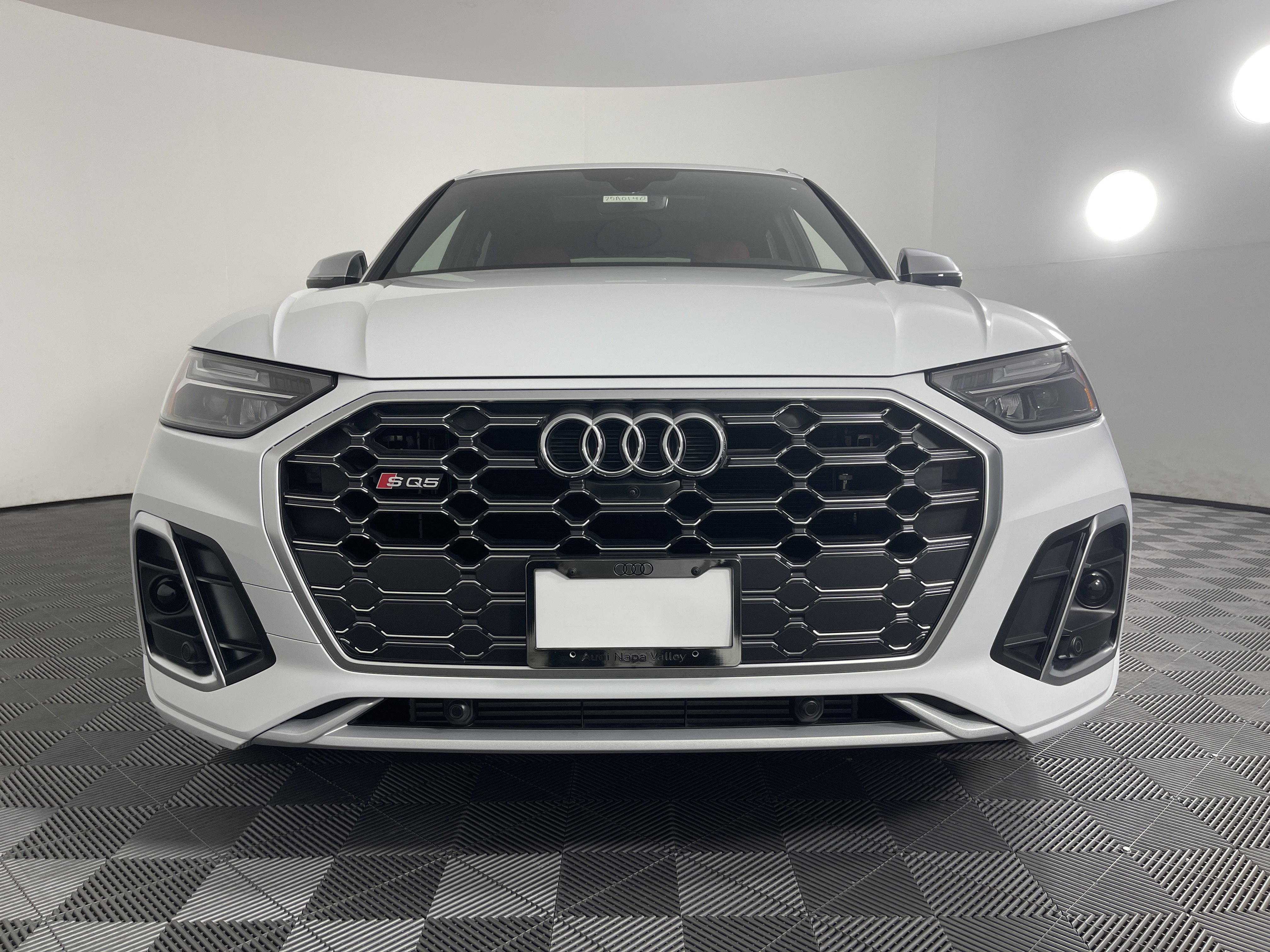 New 2025 Audi SQ5 Premium Plus image 7