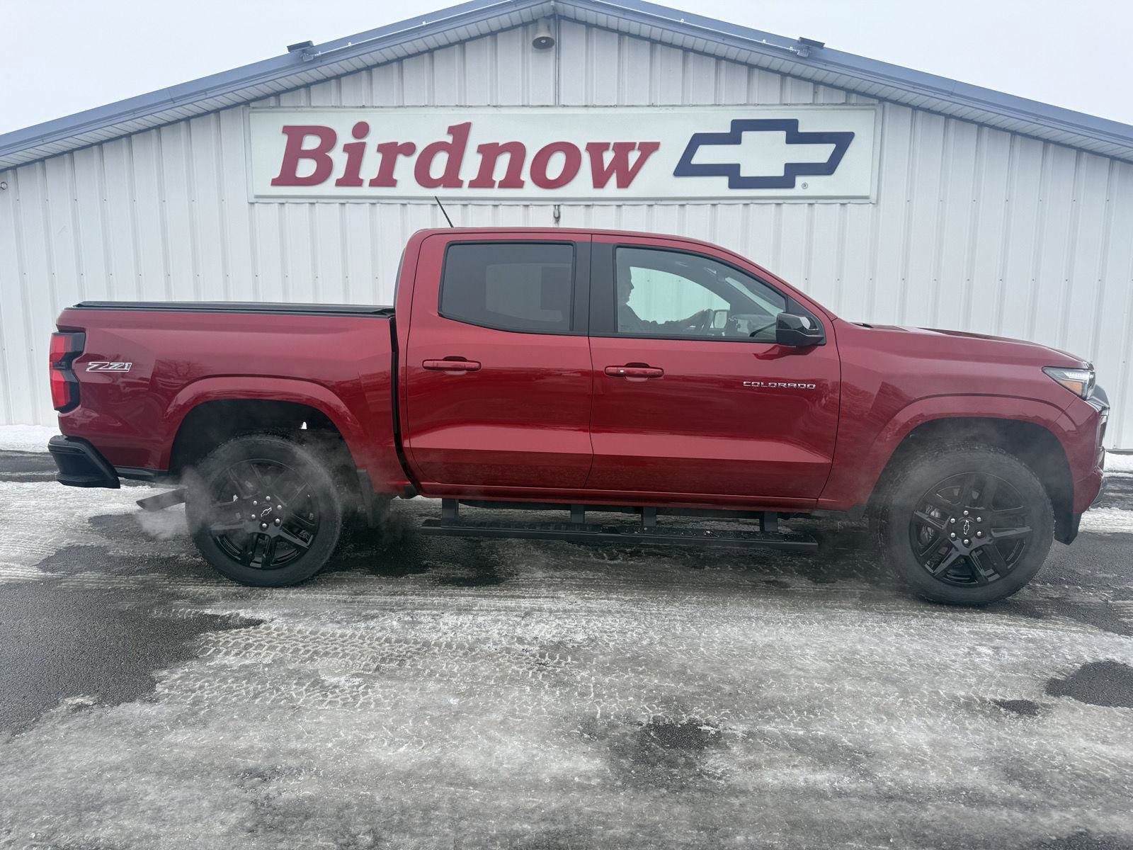 Used 2024 Chevrolet Colorado Z71 w/ Z71 Convenience Package 2 image 1