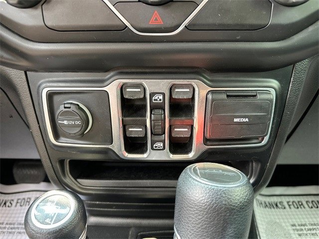 Used 2021 Jeep Gladiator Willys image 19