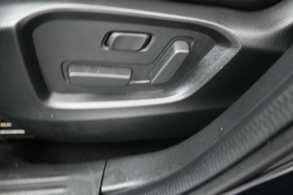 Used 2025 MAZDA CX-5 AWD 2.5 S w/ Preferred Package image 18