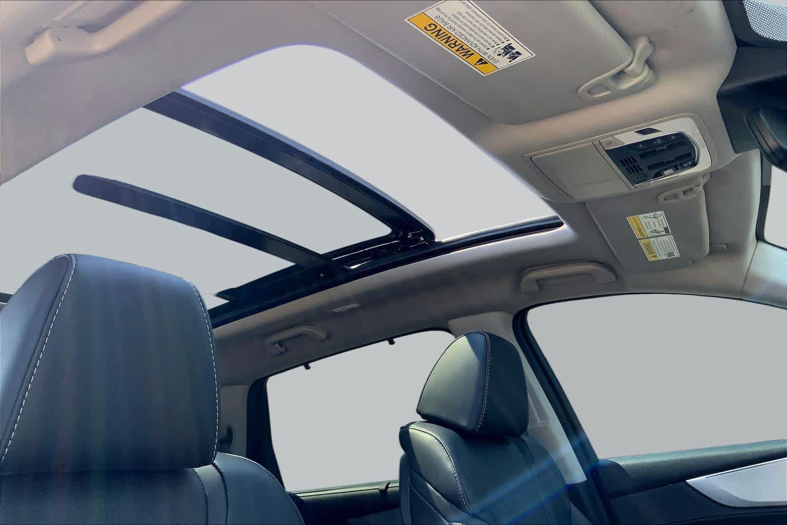 Used 2024 Acura MDX w/ Technology Package FWD image 14