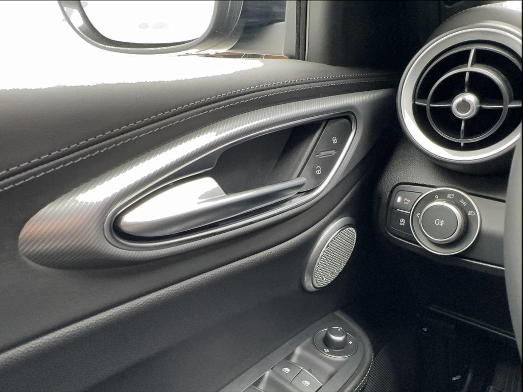 New 2026 Alfa Romeo Giulia RWD image 47