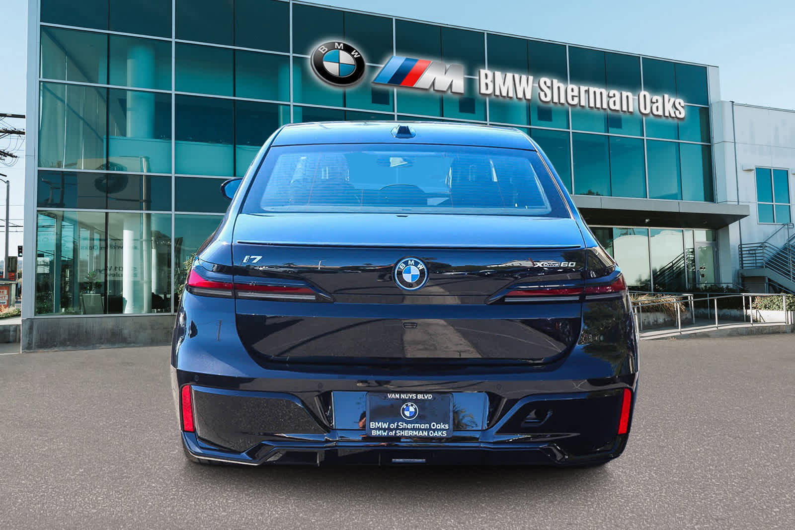 New 2026 BMW i7 xDrive60 image 5