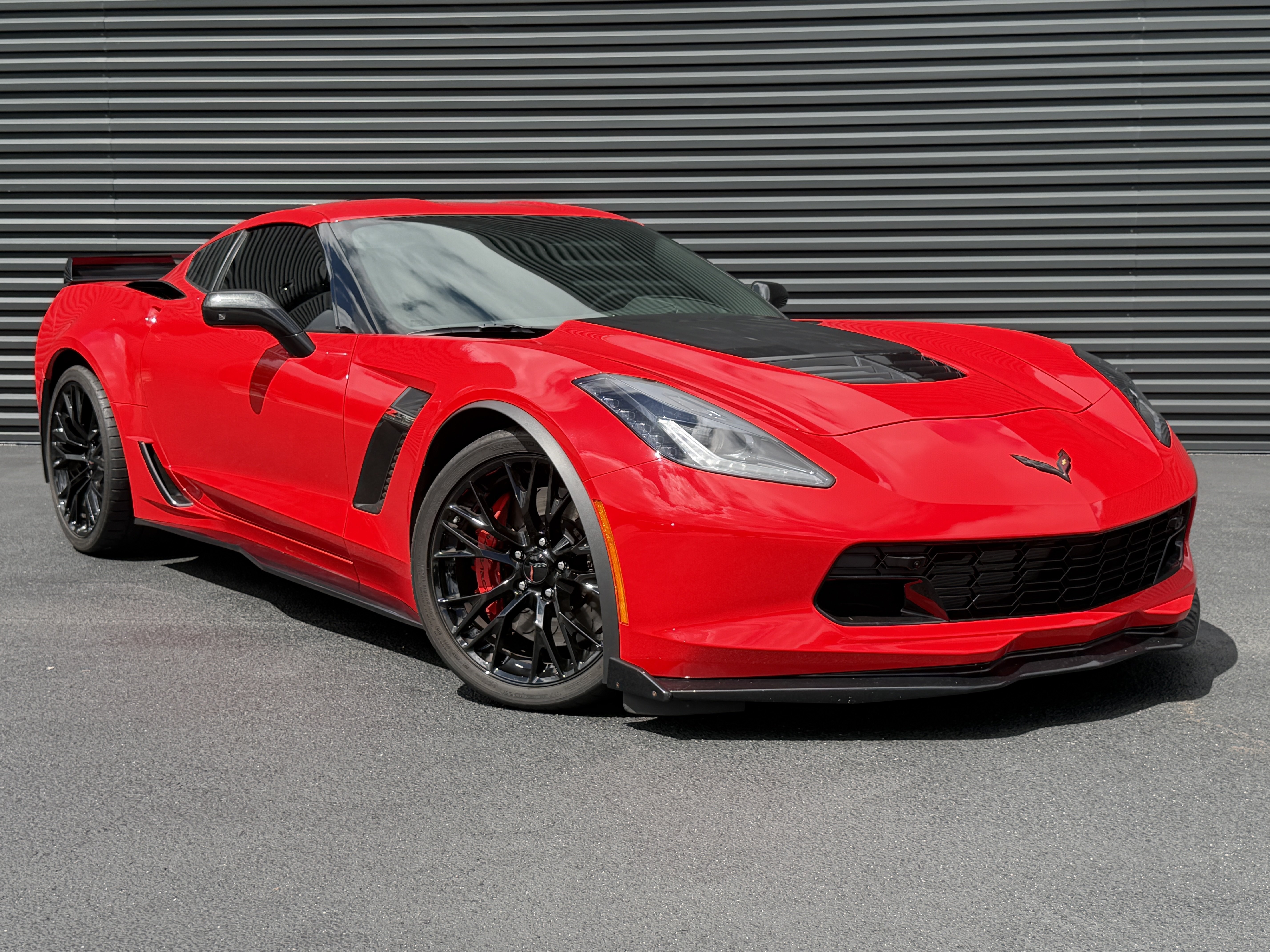 Used 2016 Chevrolet Corvette Z06 w/ 2LZ Preferred Equipment Group RWD image 7