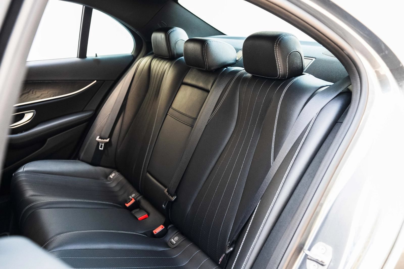 Used 2018 Mercedes-Benz E 300 4MATIC image 20