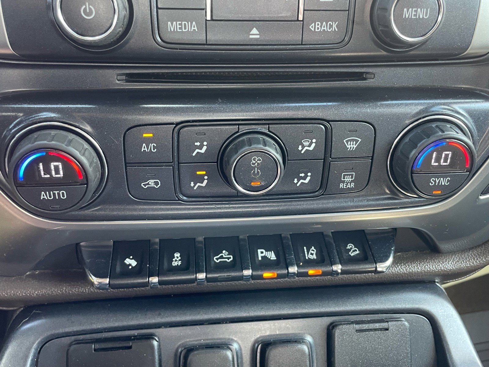 Used 2014 Chevrolet Silverado 1500 LTZ Z71 image 8