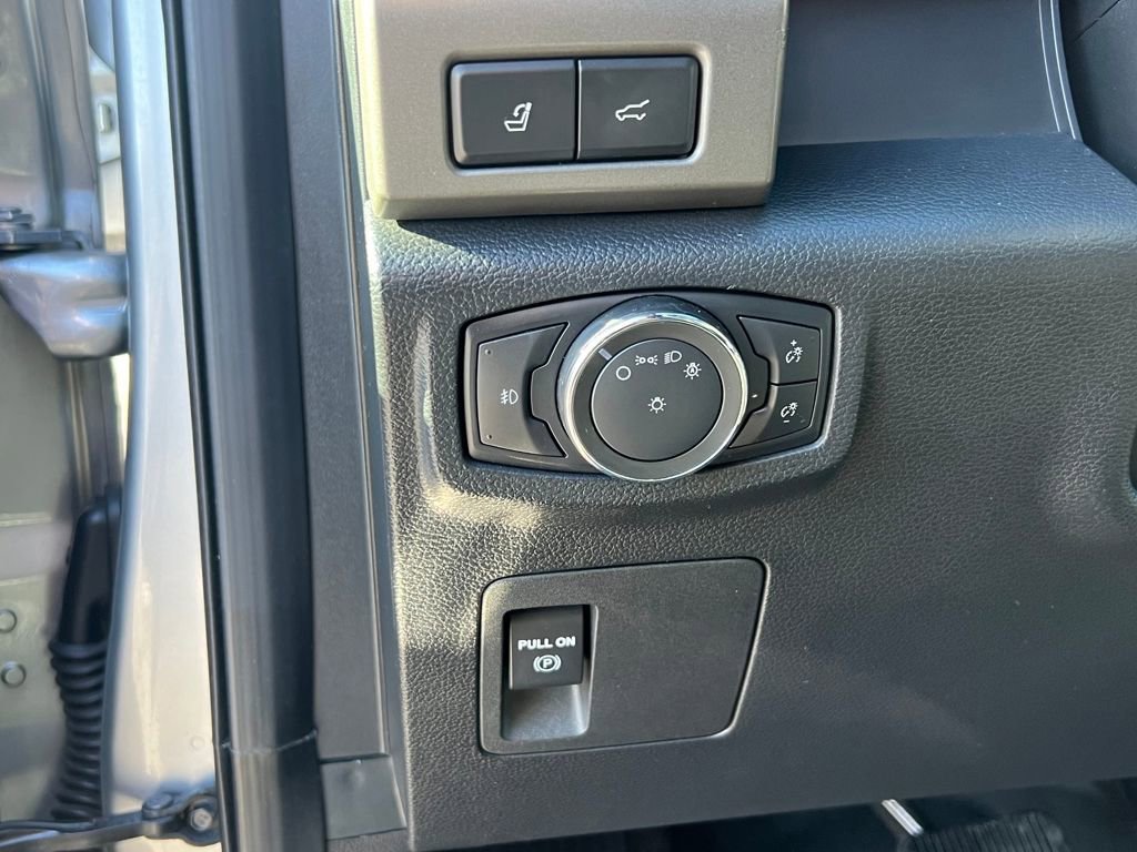 Used 2021 Ford Expedition XLT image 23