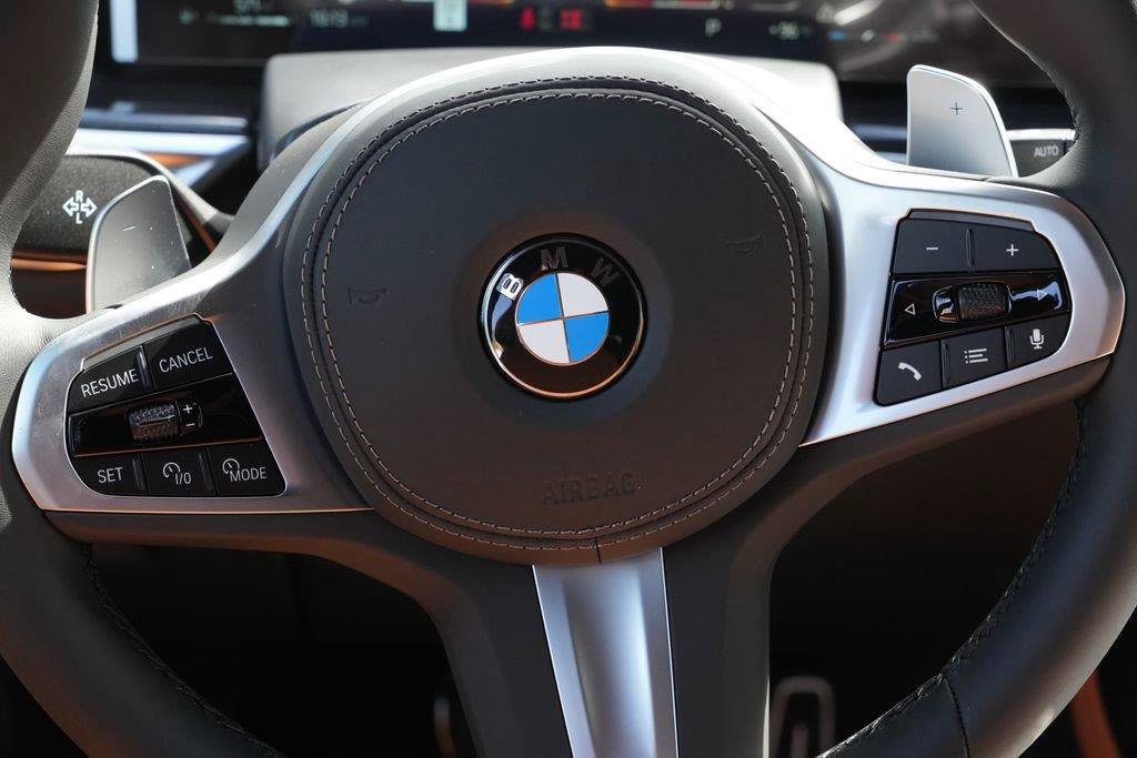 Used 2027 BMW X7 xDrive40i w/ M Sport Package AWD/4WD image 19