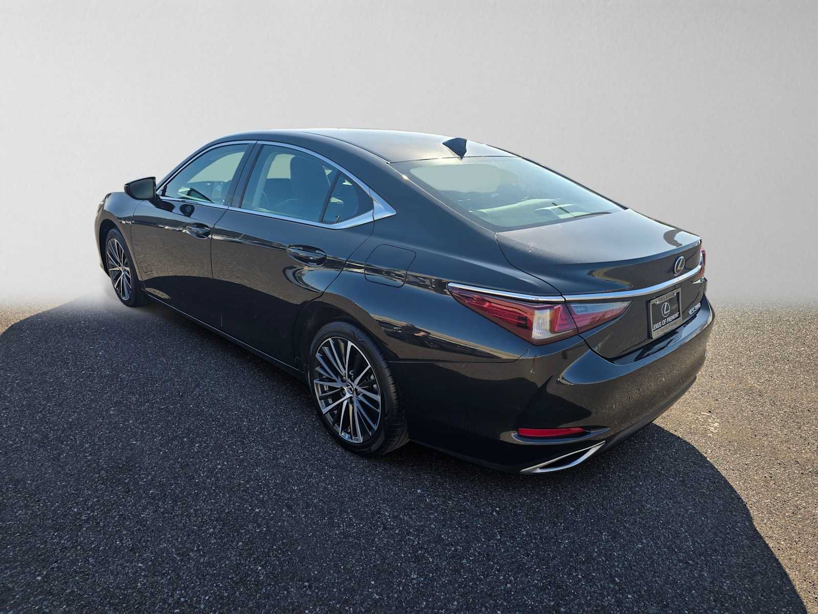 Certified 2022 Lexus ES 350 w/ Premium Package FWD image 5