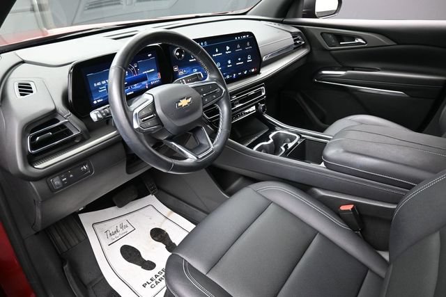 Certified 2025 Chevrolet Traverse LT w/ Sun and Wheel Package FWD image 19