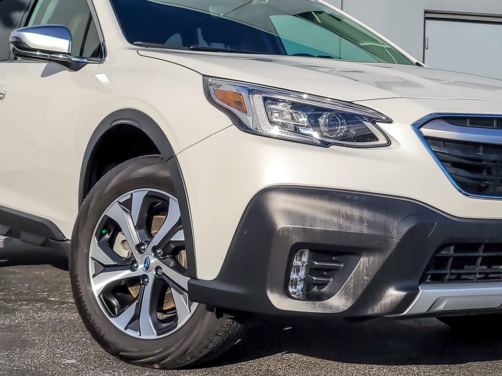 Certified 2020 Subaru Outback Touring w/ Popular Package #2 image 3