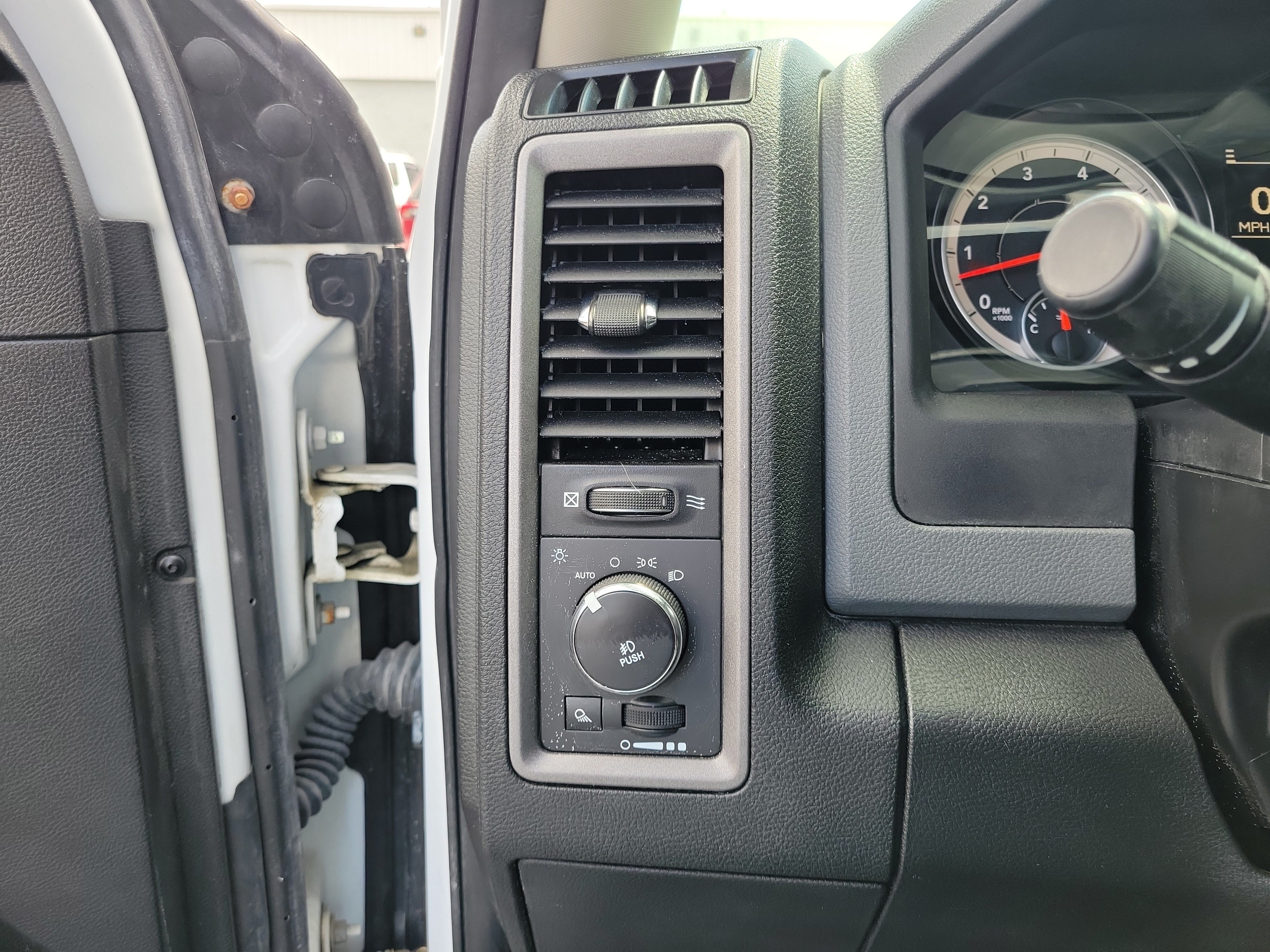 Used 2016 RAM 1500 Express w/ Popular Equipment Group AWD/4WD image 20