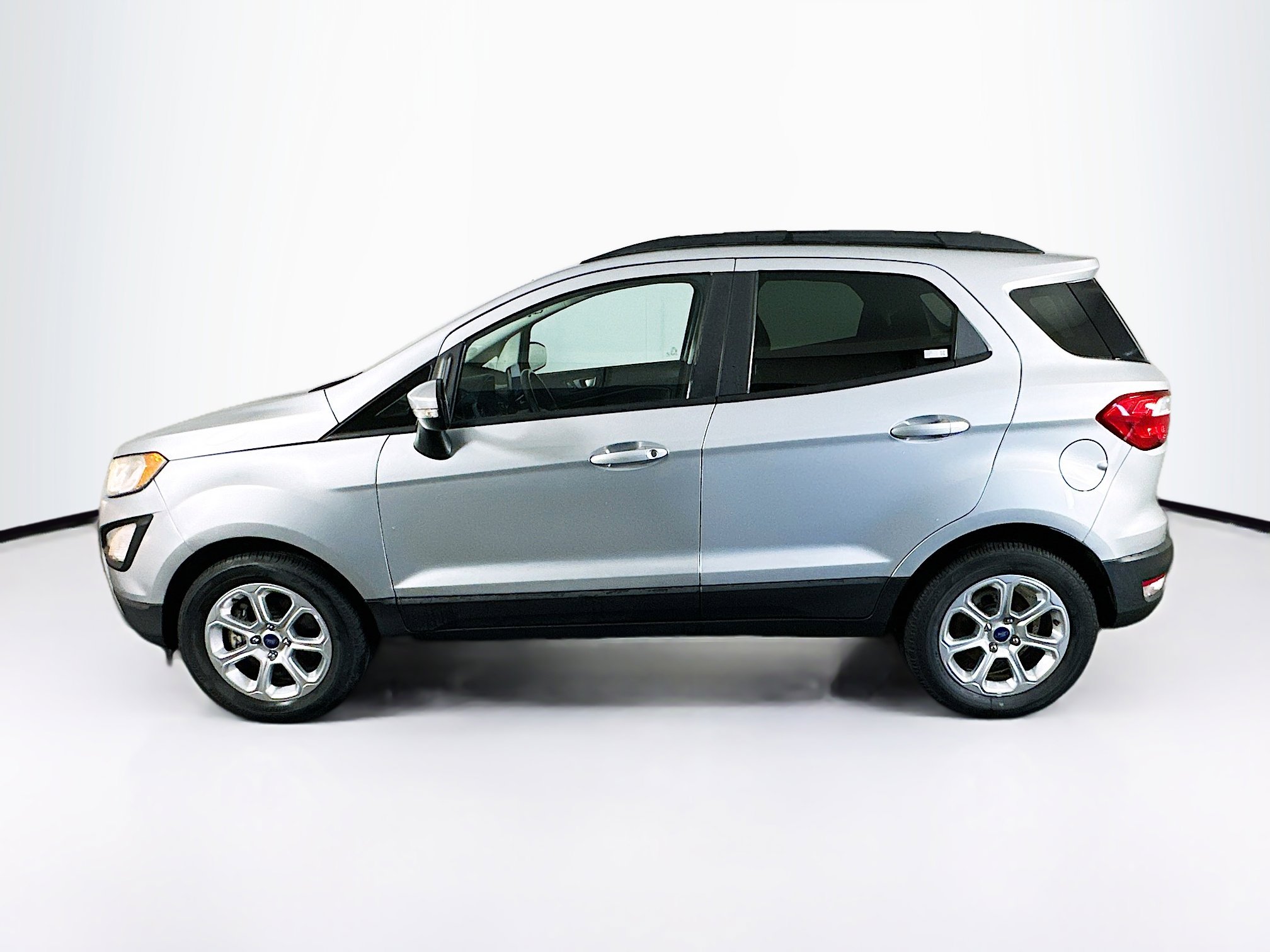 Used 2020 Ford EcoSport SE w/ SE Convenience Package image 4
