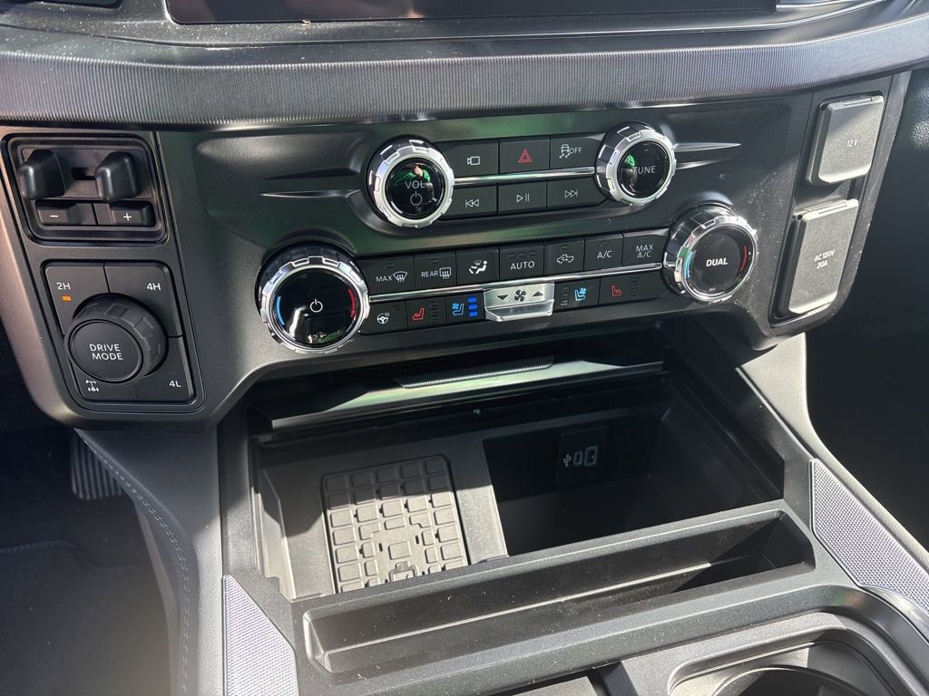 New 2026 Ford F250 Platinum image 22