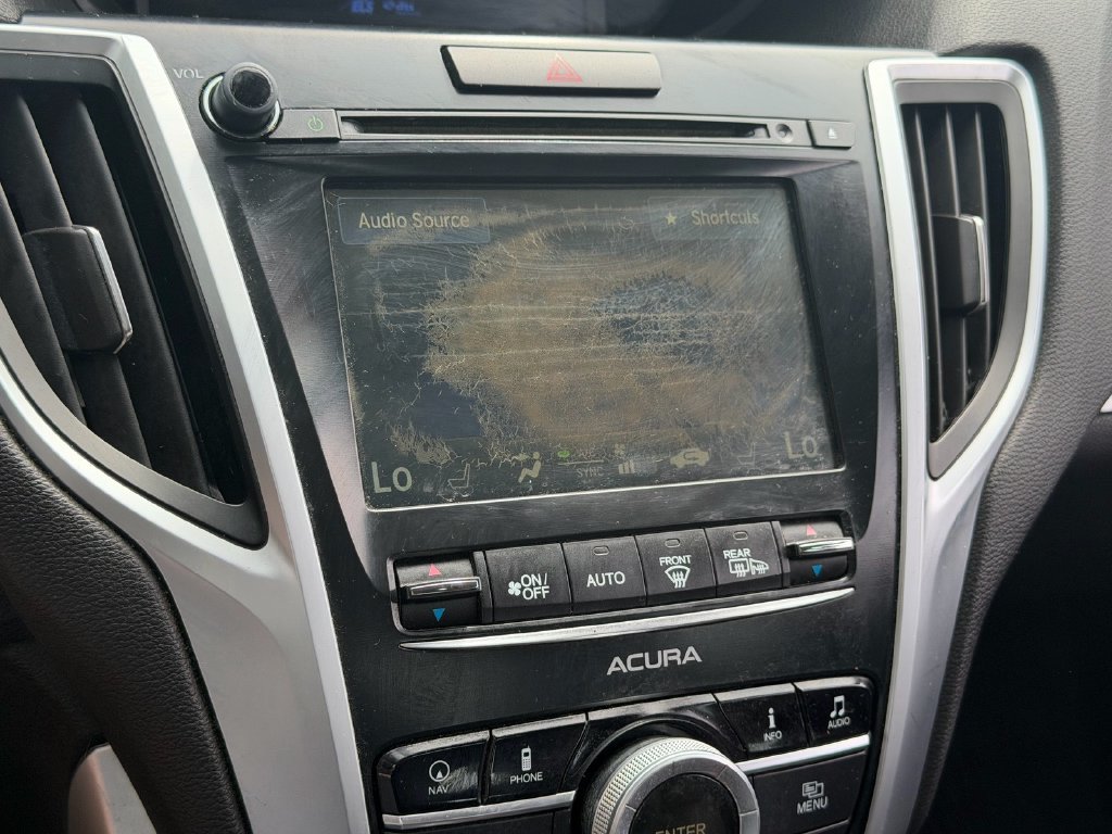 Used 2015 Acura TLX w/ Technology Package FWD image 20