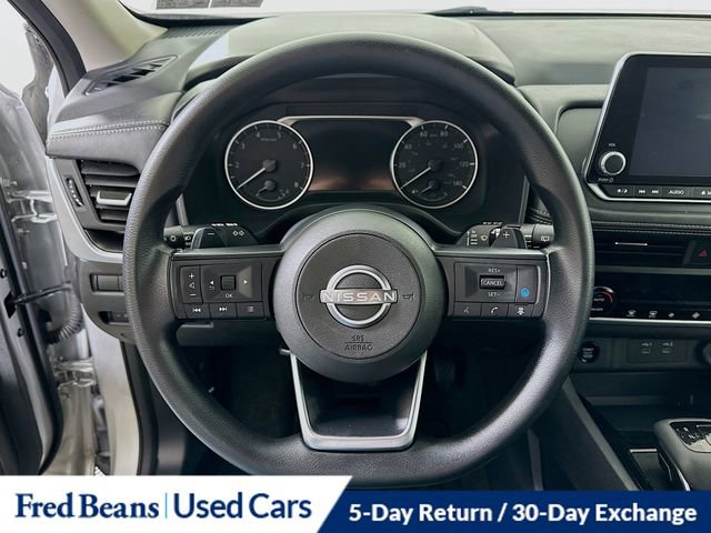 Used 2024 Nissan Rogue SV image 13