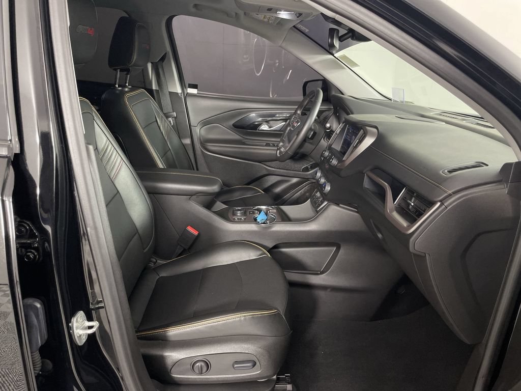 Used 2022 GMC Terrain AT4 w/ Infotainment Package II AWD/4WD image 28