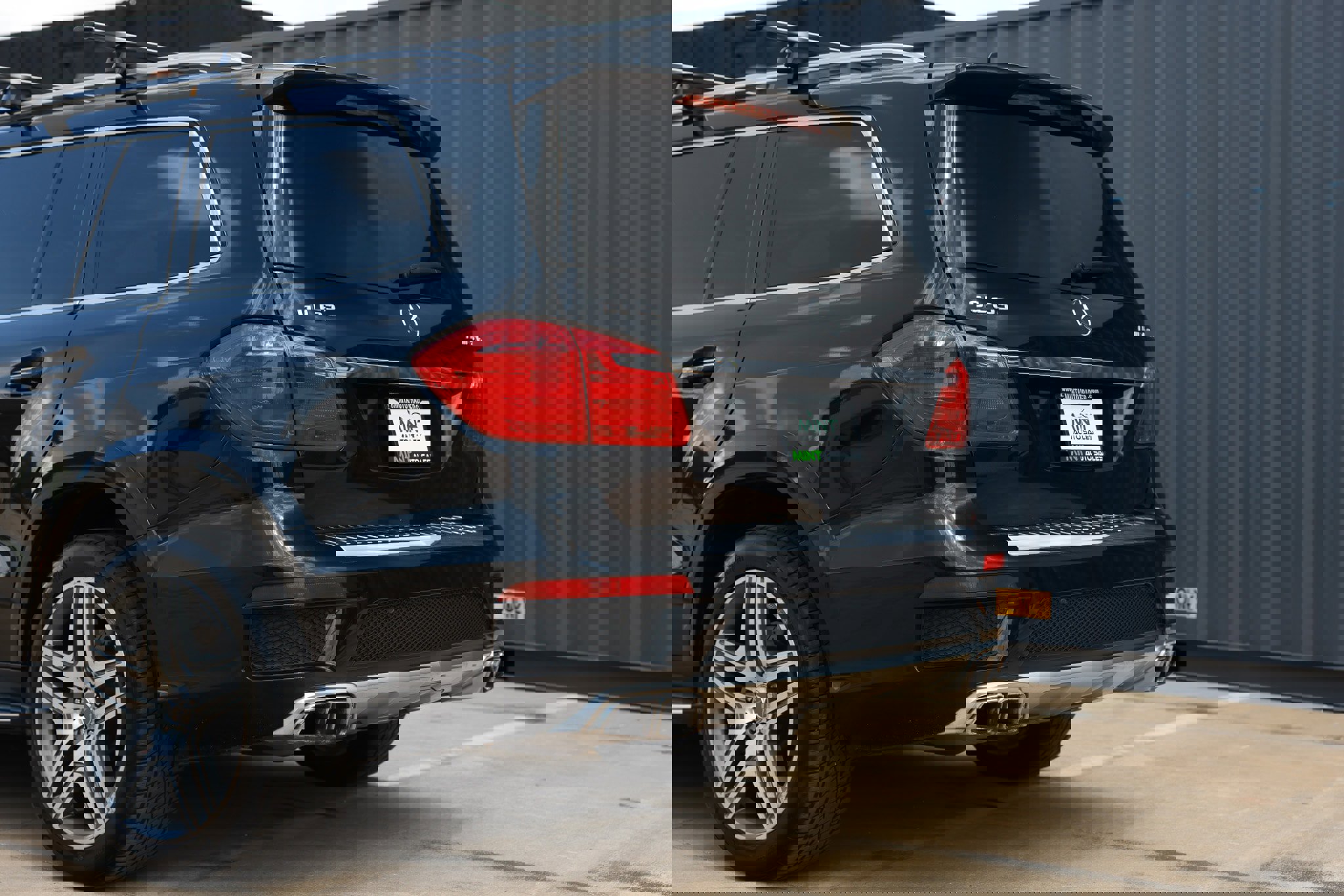 Used 2015 Mercedes-Benz GL 63 AMG 4MATIC image 53